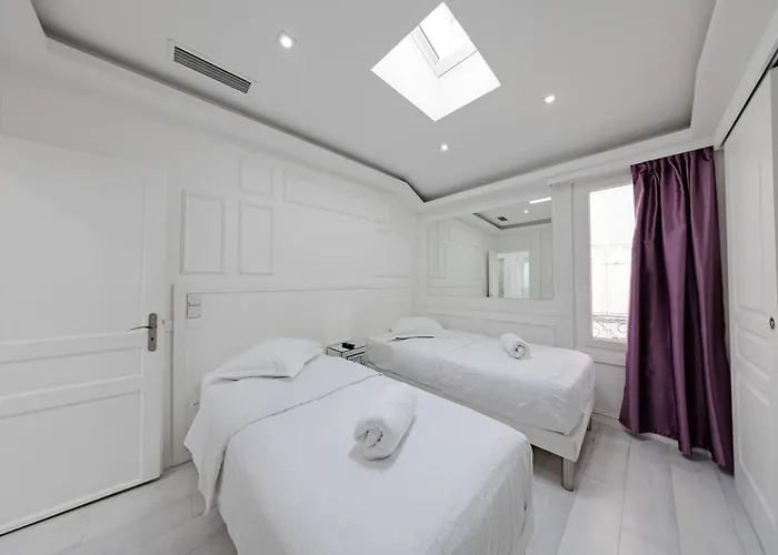 3 Bedrooms - 14hv شقة *