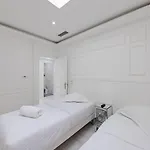 3 Bedrooms - 14hv