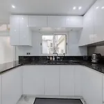 Appartement 3 Bedrooms - 14hv *
