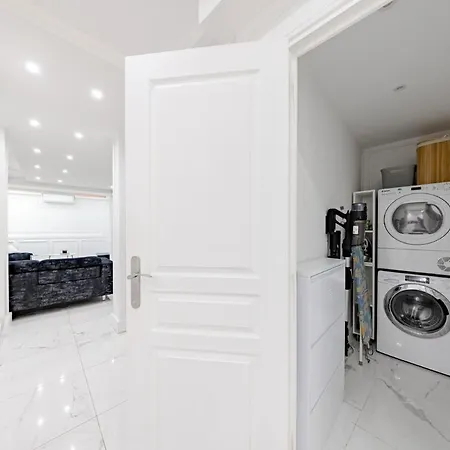 Appartement 3 Bedrooms - 14hv